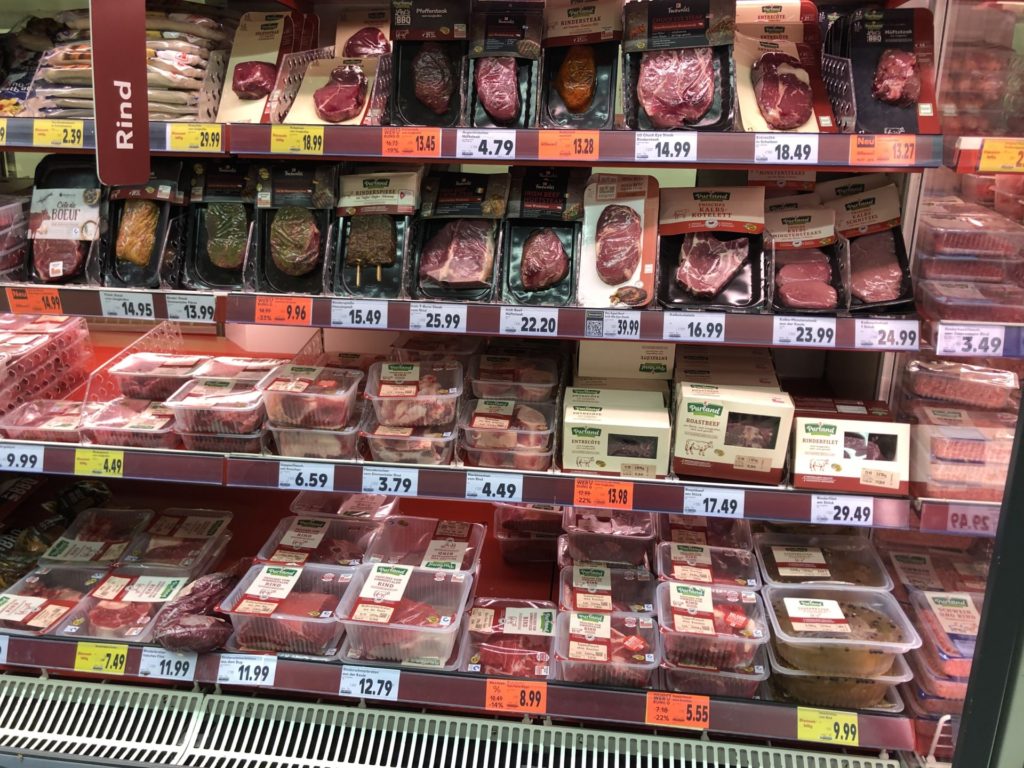 Bio-Kalbfleisch vom Bruderkalb bei Kaufland - Supermarkt Inside
